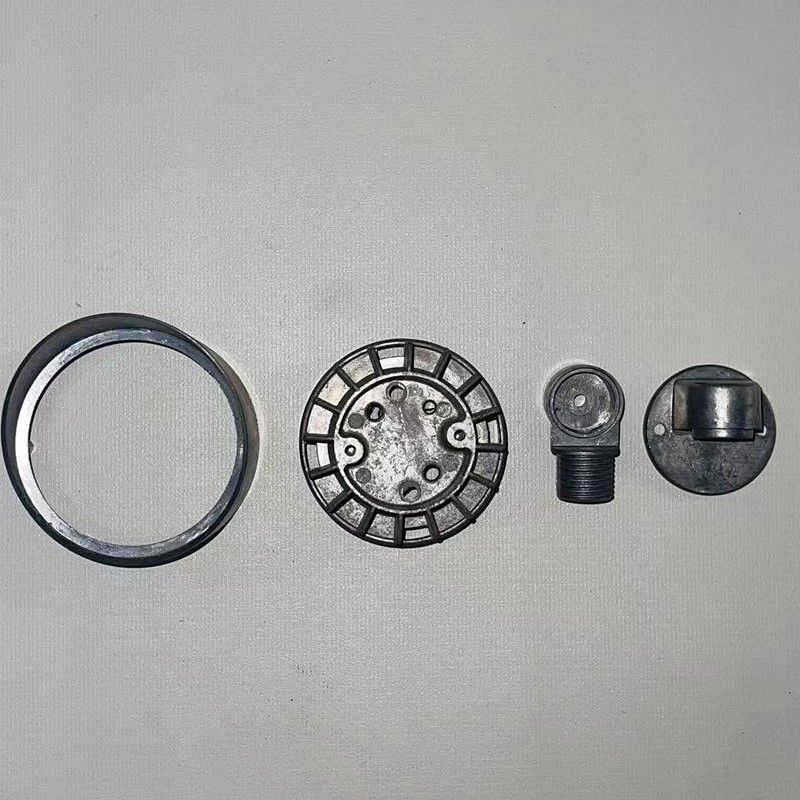 Wat zijn de verschillen tussen cold kamer die casting en het casting met hete kamer die casting? En voor welke materialen of producten zijn ze respectievelijk geschikt?
